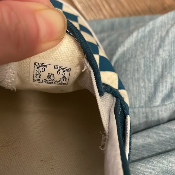 Vans Size 5 Slip-Ons! - Picture 7 of 8